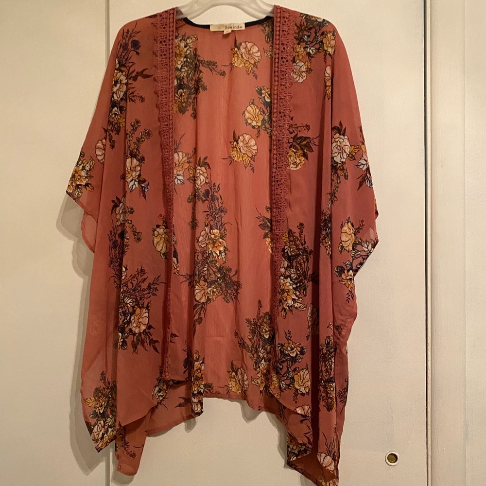 Rewind Rust and Floral Kimono with stylish flare design, women, medium